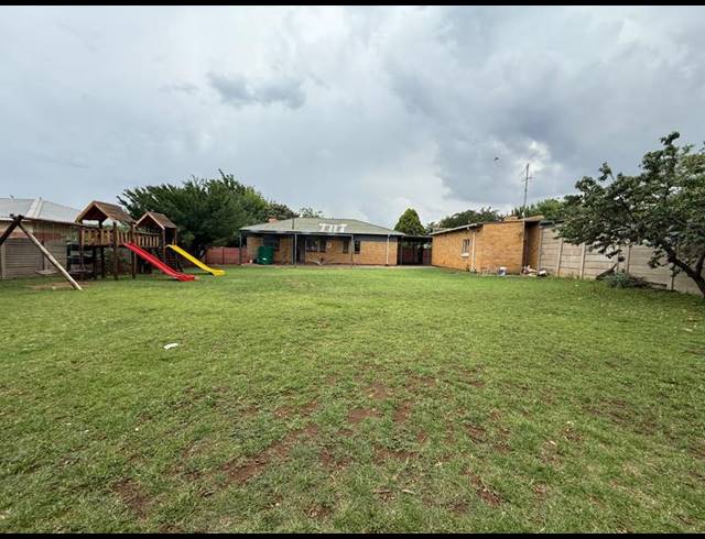 3 BEDROOM HOUSE FOR SALE IN VANDERBIJLPARK CW 6